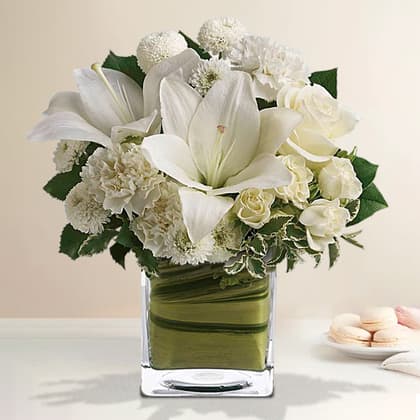 Teleflora's Peace & Joy Bouquet