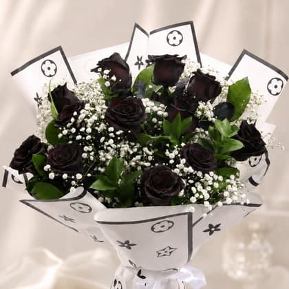 Black Rose Luxury Bouquet