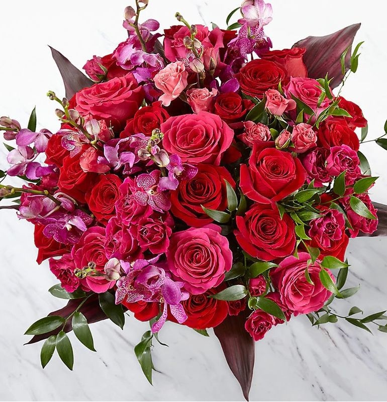 The FTD Heart's Wishes Luxury Bouquet