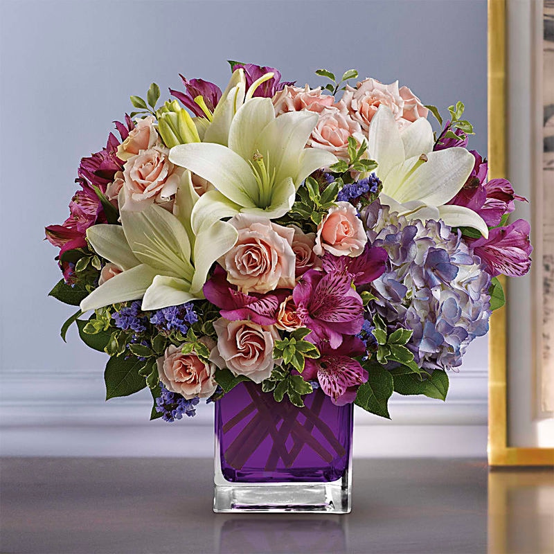 Teleflora's Garden Romance