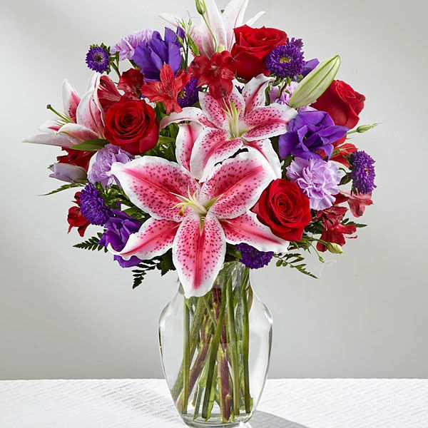 The FTD Stunning Beauty Bouquet