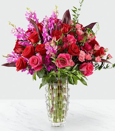 The FTD Heart's Wishes Luxury Bouquet