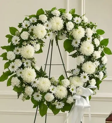 Heavenly Whites Wreath