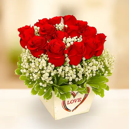 Lovely Roses in Wooden Box