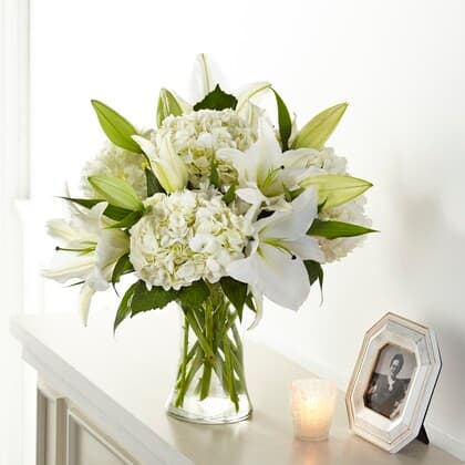 FTD All White Compassionate Arrangement