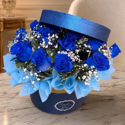 Elegant Blue Roses in Round Flower Box
