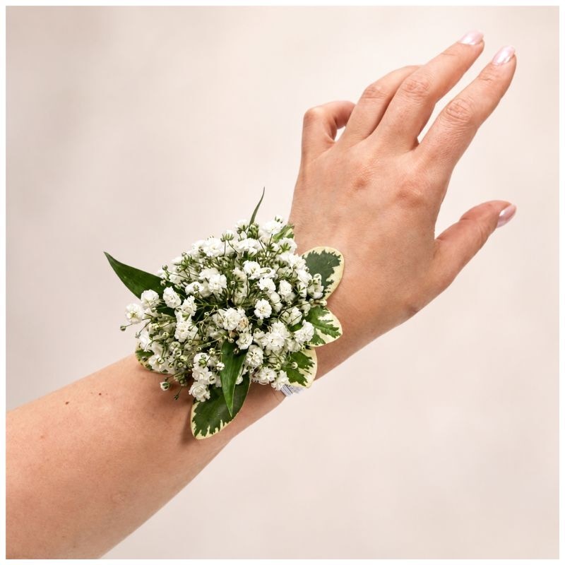 Elegant Baby’s Breath Corsage