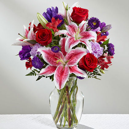 The FTD Stunning Beauty Bouquet