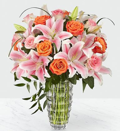 The FTD Sweetly Stunning Luxury Bouquet