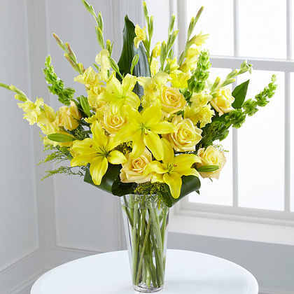 The FTD Glowing Ray Bouquet