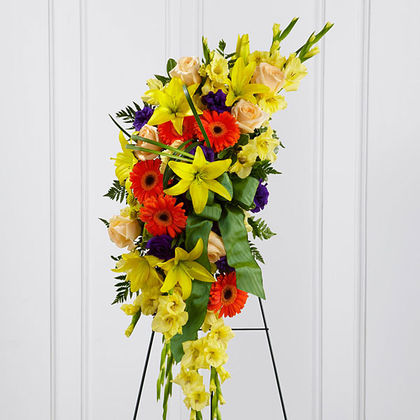 The FTD Heaven Light Standing Spray