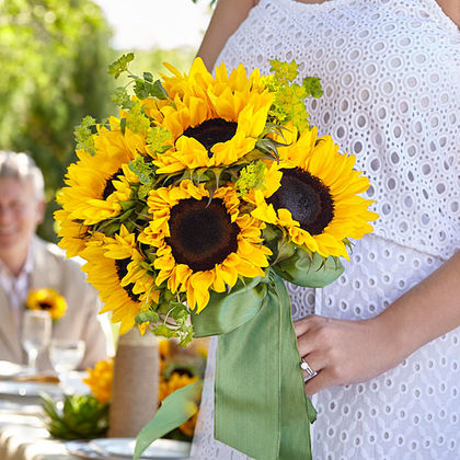The FTD Free Spirit Wedding Bouquet