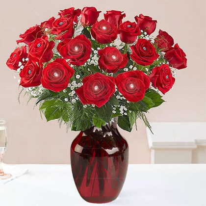 Red Roses with Diamond Pin Decoration Vase Arrangement