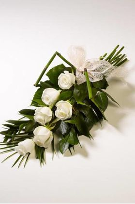 Fancy 6 White Roses a2267 | Flower Delivery | Flower Shop