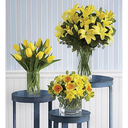 Teleflora's Lily Sunshine
